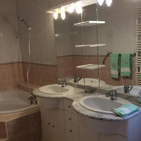 Oda ve Kahvaltı D'hote Axee Prive
